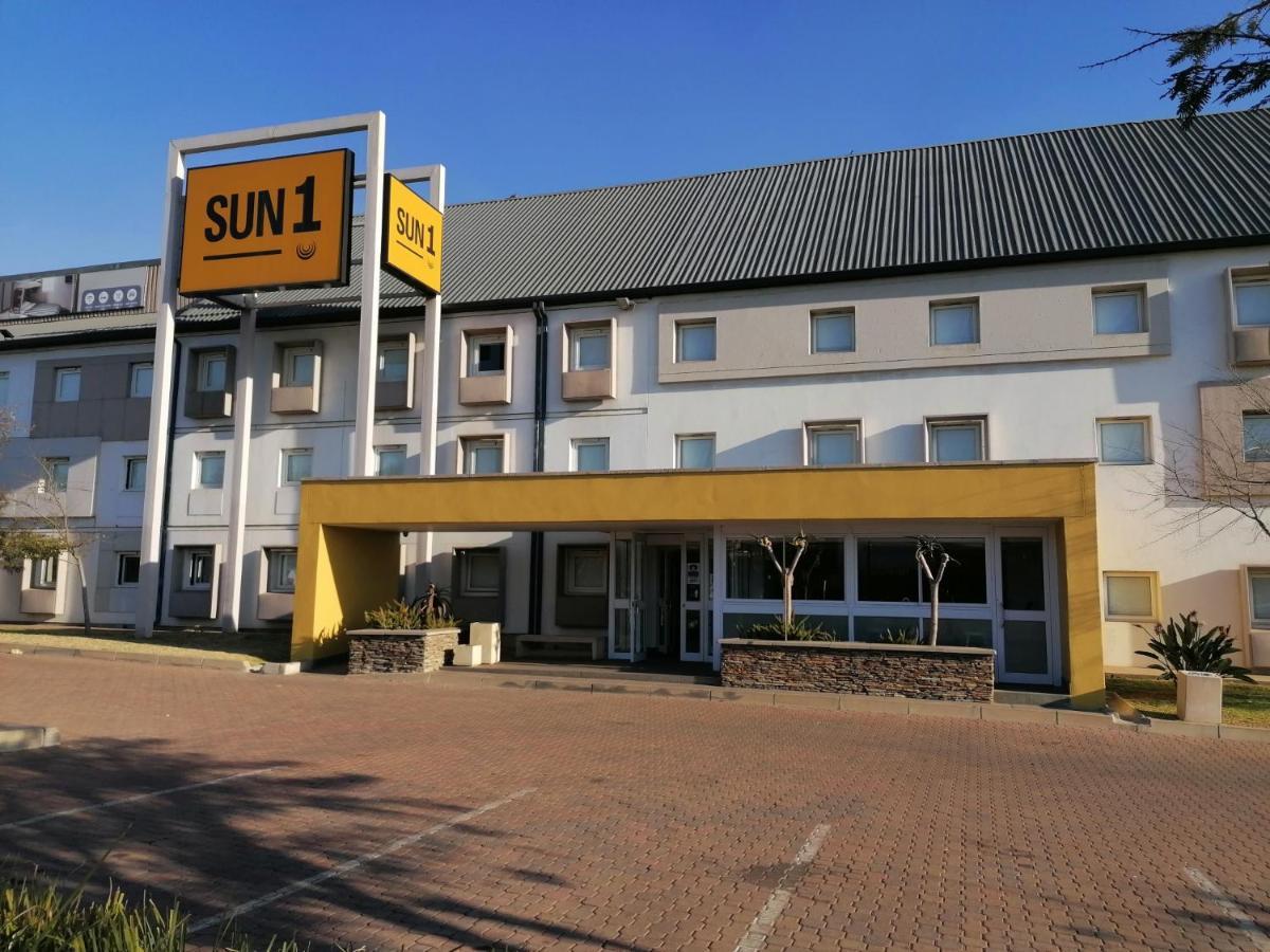 Sun1 Witbank Hotel Exterior photo